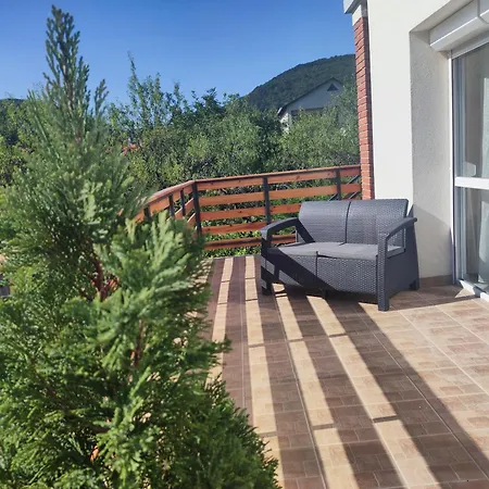 Var-lak Apartmanhaz * באלאטונפורד