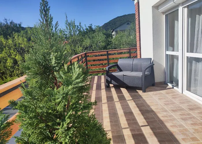 Var-lak Apartmanhaz * Балатонфюред