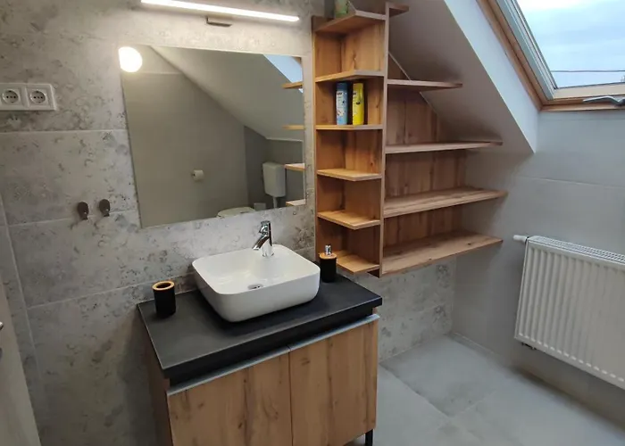 Var-lak Apartmanhaz * Балатонфюред