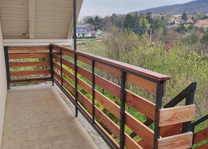 Var-lak Apartmanhaz Апартаменты Балатонфюред